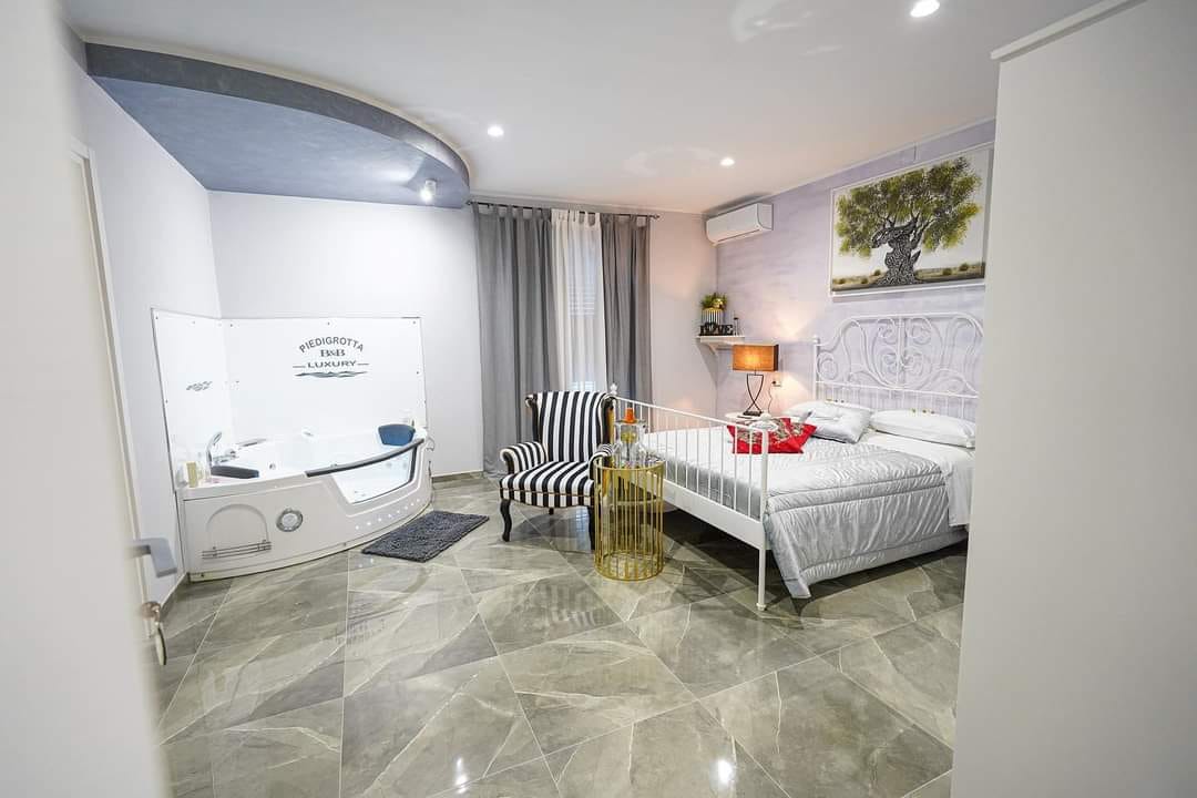 Piedigrotta BeB Luxury