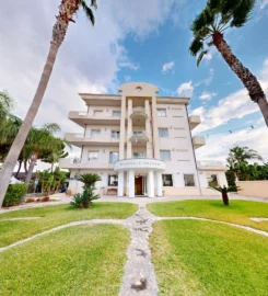 CLUB HOTEL KENNEDY