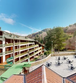 NATIONAL PARK HOTEL