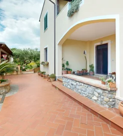 Agriturismo Montesalerno